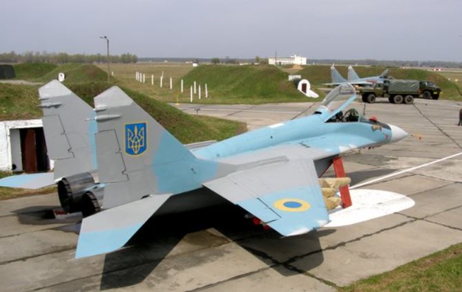 Україна показала отриманий від Польщі винищувач МіГ-29: ЗМІ помітили цікаву деталь